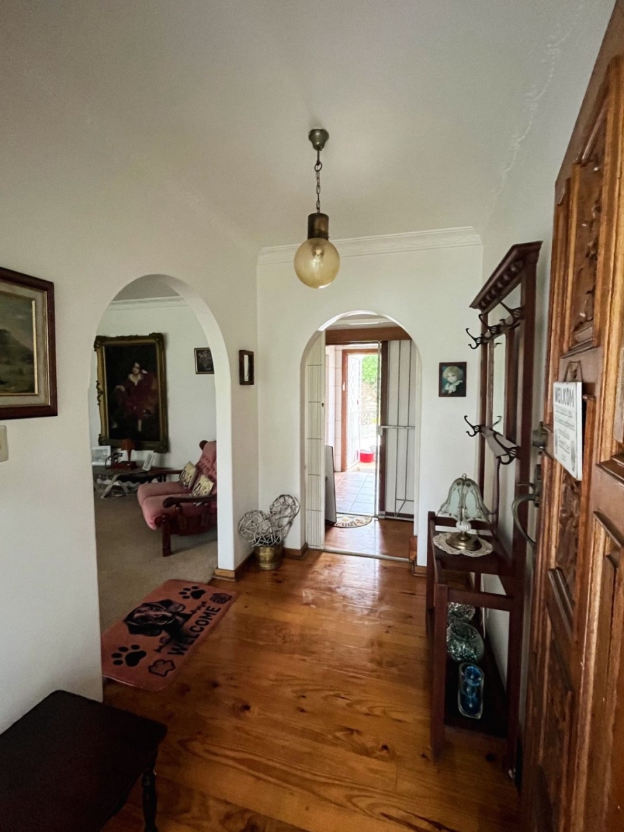 5 Bedroom Property for Sale in Vanes Estate Eastern Cape